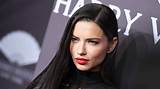 Adriana Lima Ethnicity, Nationality, Race, Family, Body Measurements, Career