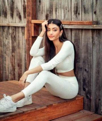 Alanna Panday Wiki, Biography, Net Worth, Age, Career, Relationship, Family