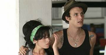 Amy Winehouse and Sarah Aspin: an Unforgettable Friendship