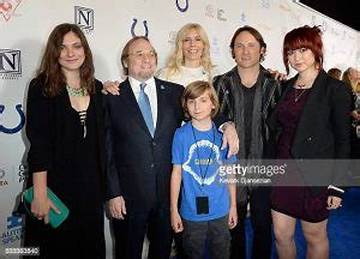 Chris Stills, Justin Stills, Jen Stills, Oliver Ragland, Eleanor Stills, Henry Stills