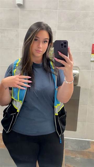 Discovering the Allure of Melissa's Onlyfans Journey