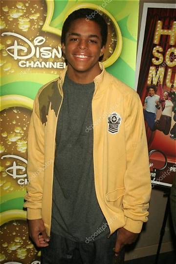 Discovering the Life of Chris Warren Jr: a Detailed Biography