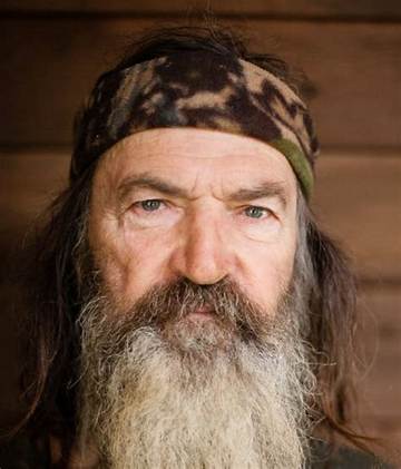 Is Phil Robertson Related to Pat Robertson? Family |