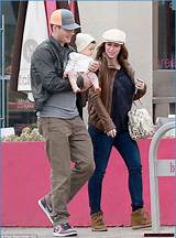 Jennifer Love Hewitt's Pregnancy Journey: an Inspiring Tale of Motherhood