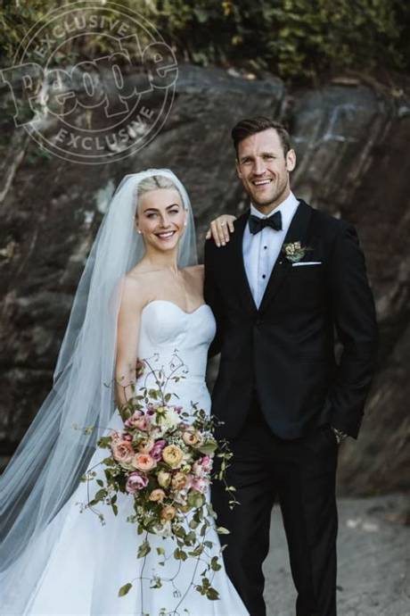 Julianne Hough's Dreamy Wedding Album: Unforgettable Moments