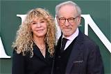 Kate Capshaw – Bio, Kids, Husband, Age, Net Worth, Measurements