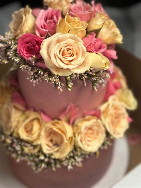 Kauai Wedding Cakes: the Sweetest Creations on the Garden Isle