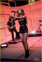 Laura Marano Flip Phone: a Nostalgic Twist