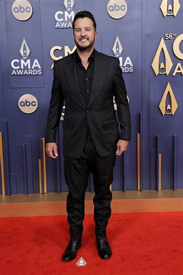 Luke Bryan's Astonishing Weight and Height Stats