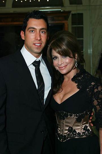 Paula Abdul's Marital History: a Comprehensive Guide