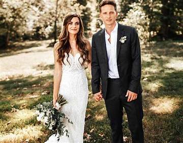 Rapper Nf | Married | Kids and Wife