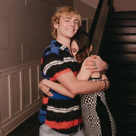 Ross Lynch and Laura Marano: Unraveling the Dating Rumors