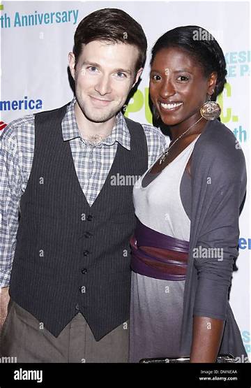 Rutina Wesley's Wife and the Path to Marital Bliss