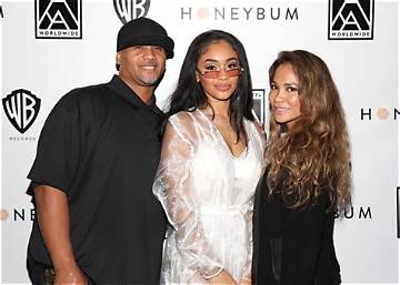 Saweetie's Mother: Uncovering the Matriarch Behind the Star