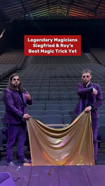 Stunning Pictures of Legendary Magicians Siegfried and Roy
