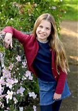 Stylish Princess Charlotte Jeans: Elevate Your Wardrobe with Royal Charm