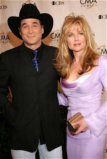 The Complete History of Lisa Hartman Black's Marriages