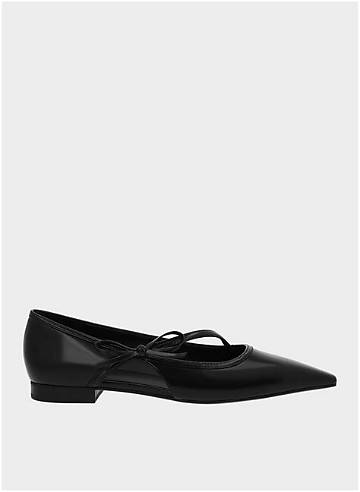 The Perfect Point: Pointed Toe Bow Flats for Any Occasion