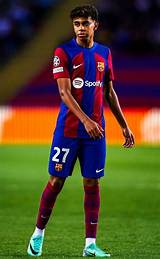 The Unbelievable Height and Weight of Lamine Yamal