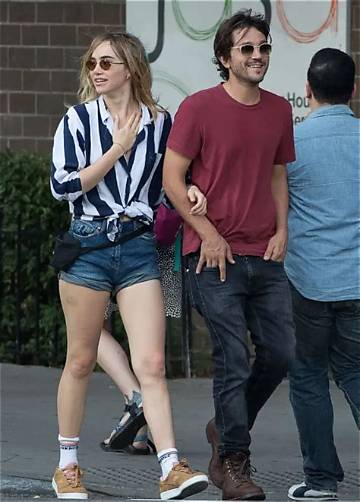Uncovering the Height of Suki Waterhouse: a Comprehensive Guide