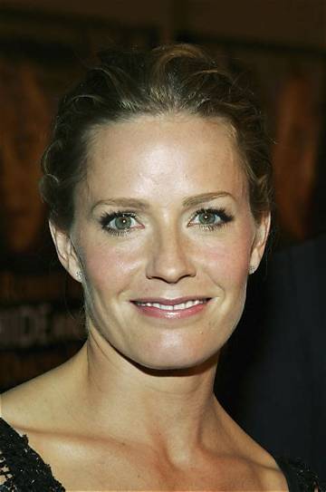 Uncovering the Wealth of Elisabeth Shue: a Comprehensive Analysis of Her Net Worth