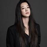 Unraveling the Mystery: Is Seo Ye Ji in a Relationship?