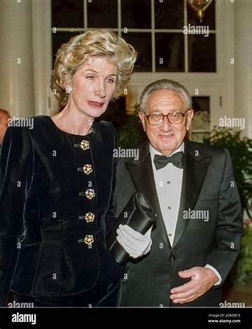Unveiling Nancy Kissinger's Height: Discoveries and Insights