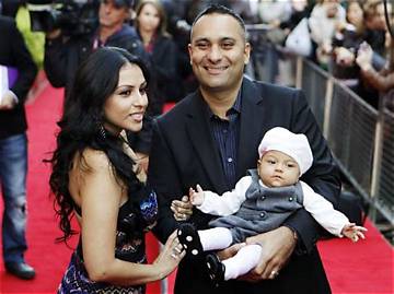 Unveiling the Heart of Russell Peters' Family: Discoveries and Family Dynamics