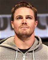 Who Is Stephen Amell? , Age, Height, Education, Films, Family, Net Worth